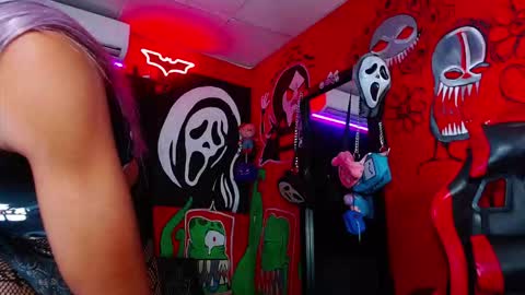 Snapshot of evedollx chatting on March 4, 7:25 am eve dark online show from March 4, 7:25 am