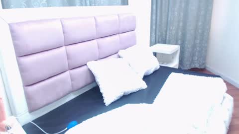 Snapshot of evee_s chatting on October 1, 9:10 pm eve online show from October 1, 9:10 pm