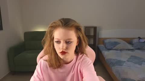 Snapshot of eveleen_soleen chatting on September 26, 1:48 pm Eveleen online show from September 26, 1:48 pm