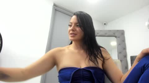 evelin__thompsson online show from May 13, 3:48 am