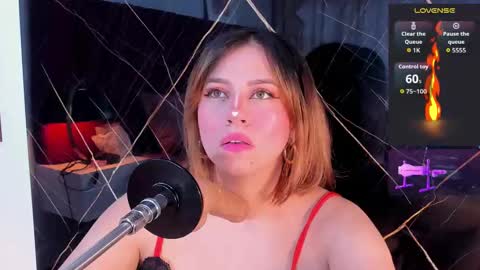 Snapshot of evelin_belen chatting on October 1, 12:22 pm EVELIN online show from October 1, 12:22 pm