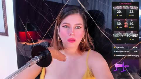 Snapshot of evelin_belen chatting on October 12, 12:15 pm EVELIN online show from October 12, 12:15 pm