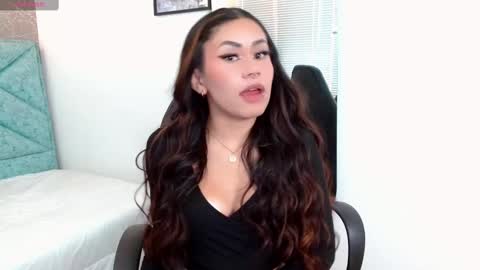 Snapshot of eveline_figeroa chatting on March 12, 7:06 pm Eveline online show from March 12, 7:06 pm