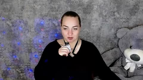 Snapshot of evelineli chatting on November 12, 7:13 pm Lydia online show from November 12, 7:13 pm