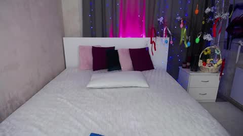 Evelin online show from April 9, 5:29 am