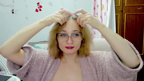 Snapshot of evelyn_harper_x chatting on February 1, 6:43 am Eve online show from February 1, 6:43 am