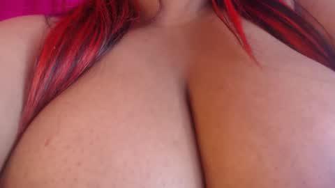 Snapshot of evelyn_sandoval chatting on November 25, 1:49 am Evelyn Sandoval online show from November 25, 1:49 am