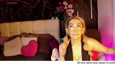 EvelynaGrey online show from May 15, 10:00 am