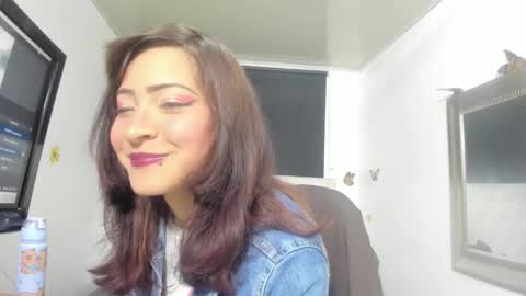 Snapshot of evelynesex chatting on September 29, 1:11 am Evelyne online show from September 29, 1:11 am