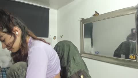 Snapshot of evelynesex chatting on October 10, 2:43 am Evelyne online show from October 10, 2:43 am