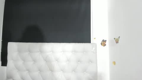 Snapshot of evelynesex chatting on October 12, 2:10 am Evelyne online show from October 12, 2:10 am