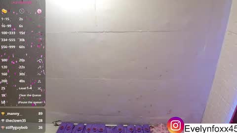 Snapshot of evelynfox_xx chatting on February 27, 7:34 am evelyn Foxx new account online show from February 27, 7:34 am