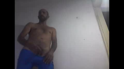 Snapshot of everaldosantos chatting on January 24, 12:52 am everaldosantos online show from January 24, 12:52 am