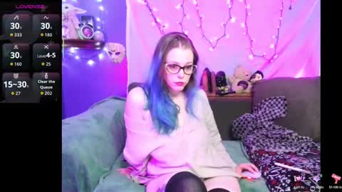 Snapshot of everlyester chatting on November 6, 5:30 am Evie online show from November 6, 5:30 am