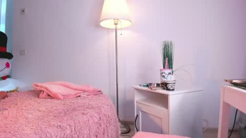 Snapshot of eves_bodyxxx chatting on December 24, 10:01 am Sensation Body online show from December 24, 10:01 am