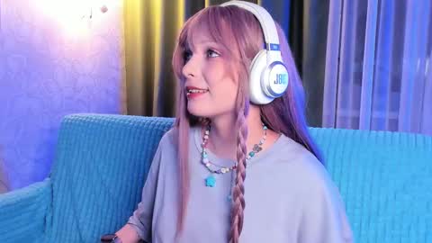 Snapshot of eves_eyes chatting on November 8, 10:08 pm Forget me not eve on CB online show from November 8, 10:08 pm