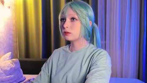 Snapshot of eves_eyes chatting on November 18, 3:01 am Forget me not eve on CB online show from November 18, 3:01 am