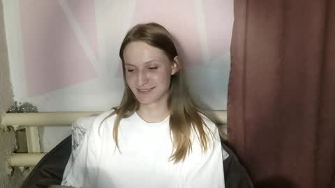 Aurora online show from April 21, 5:06 pm