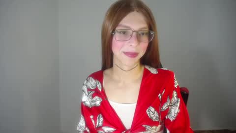 Snapshot of evi_kitty chatting on January 7, 7:06 pm Evi online show from January 7, 7:06 pm