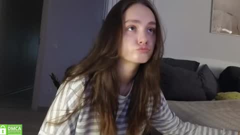 Snapshot of evi_woow chatting on November 2, 9:39 pm evi_woow online show from November 2, 9:39 pm