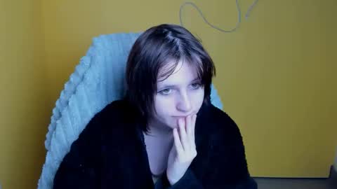 Evie online show from February 14, 12:46 pm