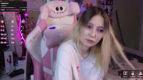 Snapshot of evie_rosen chatting on January 10, 5:05 am Evie online show from January 10, 5:05 am