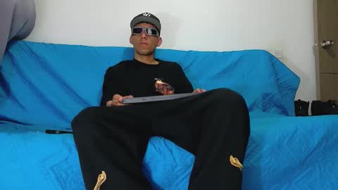 evil_boss1 online show from June 2, 2:02 am