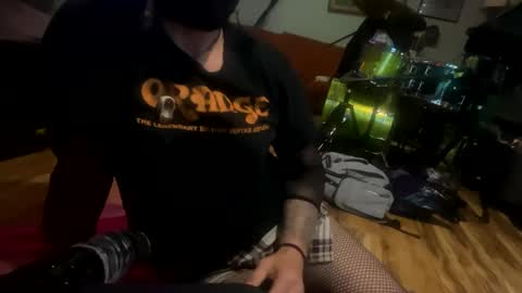 Snapshot of evilslutx chatting on March 7, 1:09 am Cloudia Kumz online show from March 7, 1:09 am