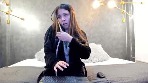 Snapshot of evolette_angels chatting on September 26, 9:41 pm EVOLETTE ANGELS online show from September 26, 9:41 pm