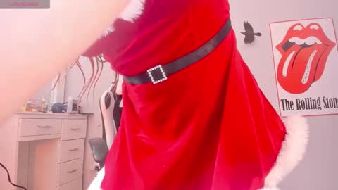 evva_foxxy online show from December 16, 7:32 pm