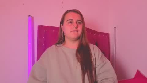 EVY online show from November 14, 2:54 am