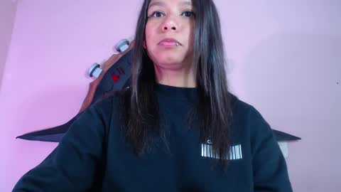 Im Evy online show from October 8, 1:14 am