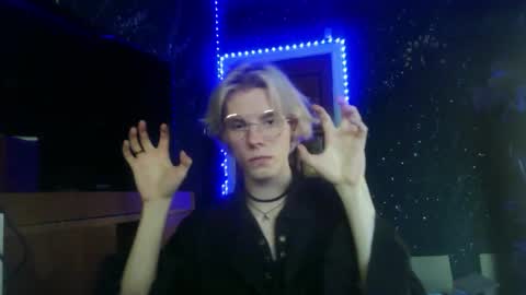 Essa online show from March 19, 1:04 pm