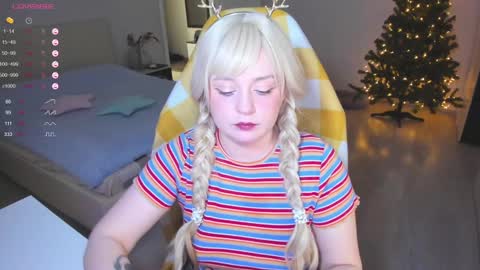 Snapshot of exhoneyangel chatting on December 26, 11:43 am Amy online show from December 26, 11:43 am