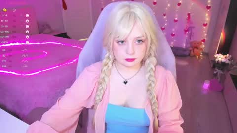 Snapshot of exhoneyangel chatting on February 26, 9:32 am Amy online show from February 26, 9:32 am