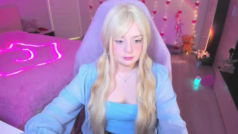 Snapshot of exhoneyangel chatting on March 11, 8:41 am Amy online show from March 11, 8:41 am