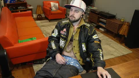 Snapshot of exjockstud chatting on December 8, 1:56 am exjockstud online show from December 8, 1:56 am