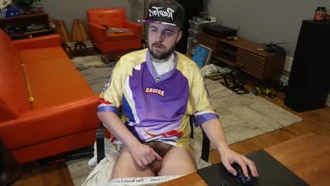 Snapshot of exjockstud chatting on October 15, 12:00 am exjockstud online show from October 15, 12:00 am