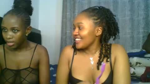exotic_cutiee online show from April 26, 8:17 pm