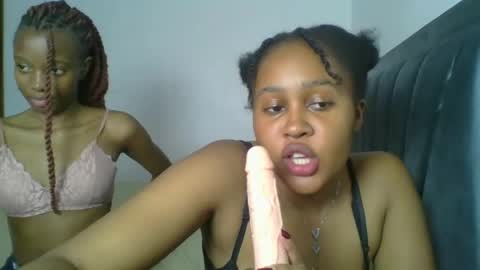 exotic_cutiee online show from May 8, 11:04 am