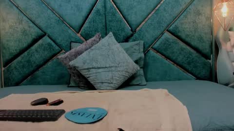 Snapshot of exotic_trans chatting on November 20, 11:32 am Adriana online show from November 20, 11:32 am