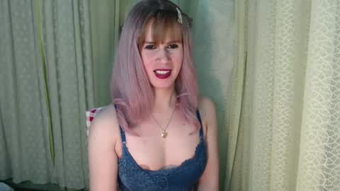 Snapshot of exoticbabes chatting on January 18, 6:45 am exoticbabes online show from January 18, 6:45 am