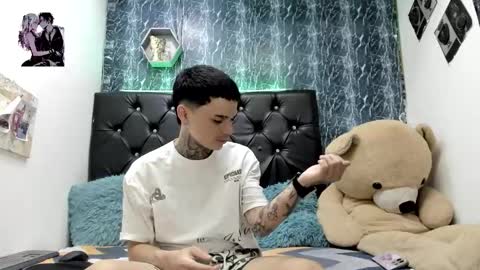 exotichot_couple online show from January 5, 9:29 pm