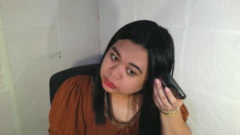 Snapshot of exoticpinayx chatting on December 1, 2:27 am SHANTAL MARIE online show from December 1, 2:27 am