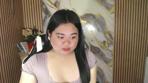 SHANTAL MARIE online show from February 11, 1:21 am