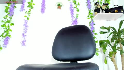 SARA online show from April 7, 8:09 pm