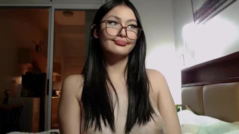 Snapshot of expensive_candyx chatting on December 21, 2:02 pm Candy online show from December 21, 2:02 pm