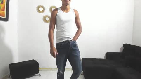 Snapshot of extremehotsex840 chatting on February 8, 10:29 am Nicole Ostyn and Michel online show from February 8, 10:29 am