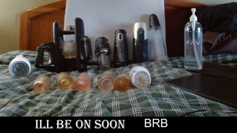 Snapshot of eyeswideshut63 chatting on January 4, 11:17 pm Eyeswideshut63 online show from January 4, 11:17 pm