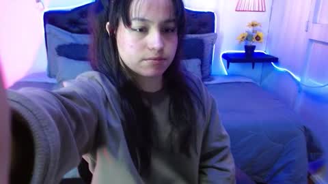 eymmy_24 online show from September 22, 3:19 am